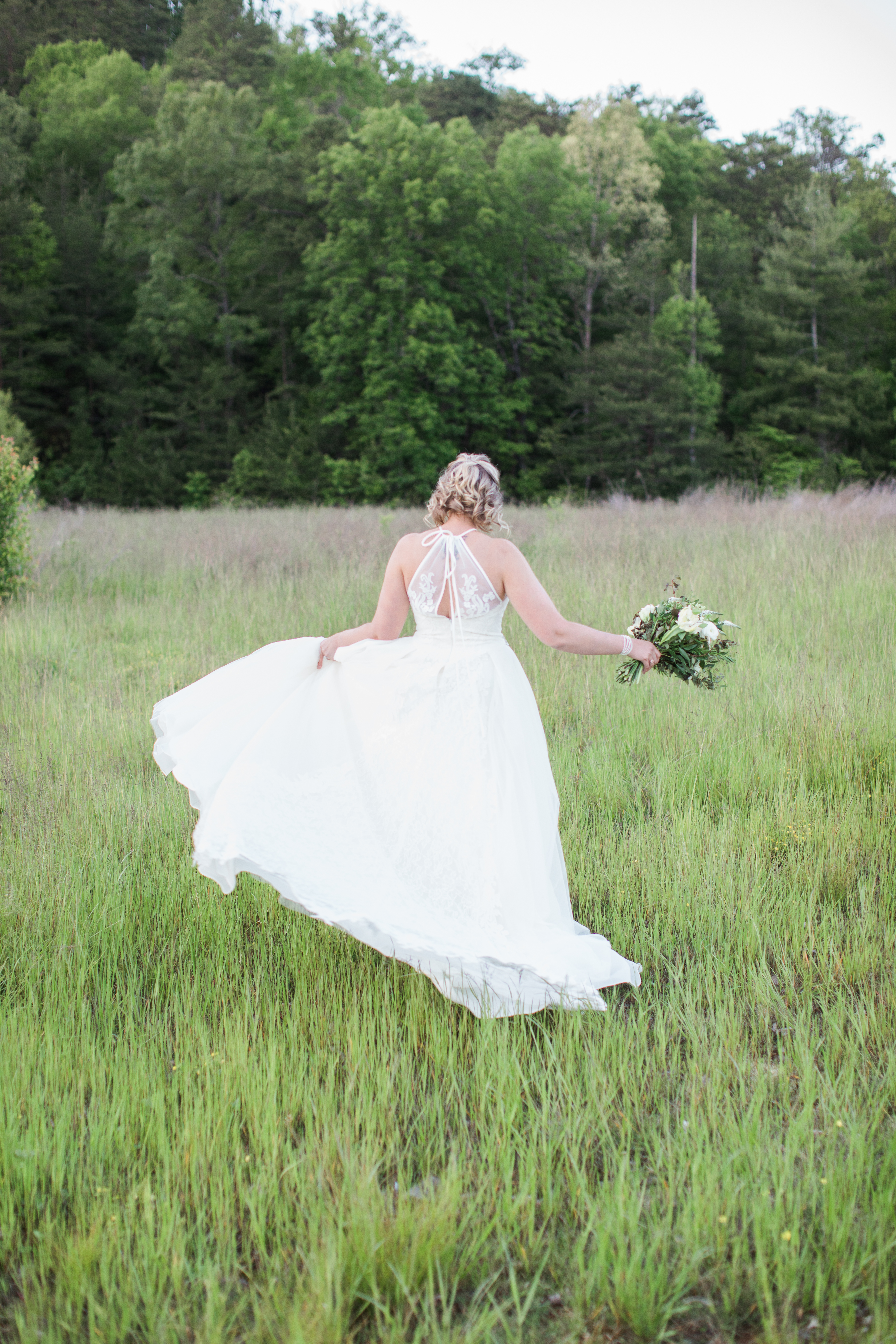 Cabin wedding photos in the Smokies